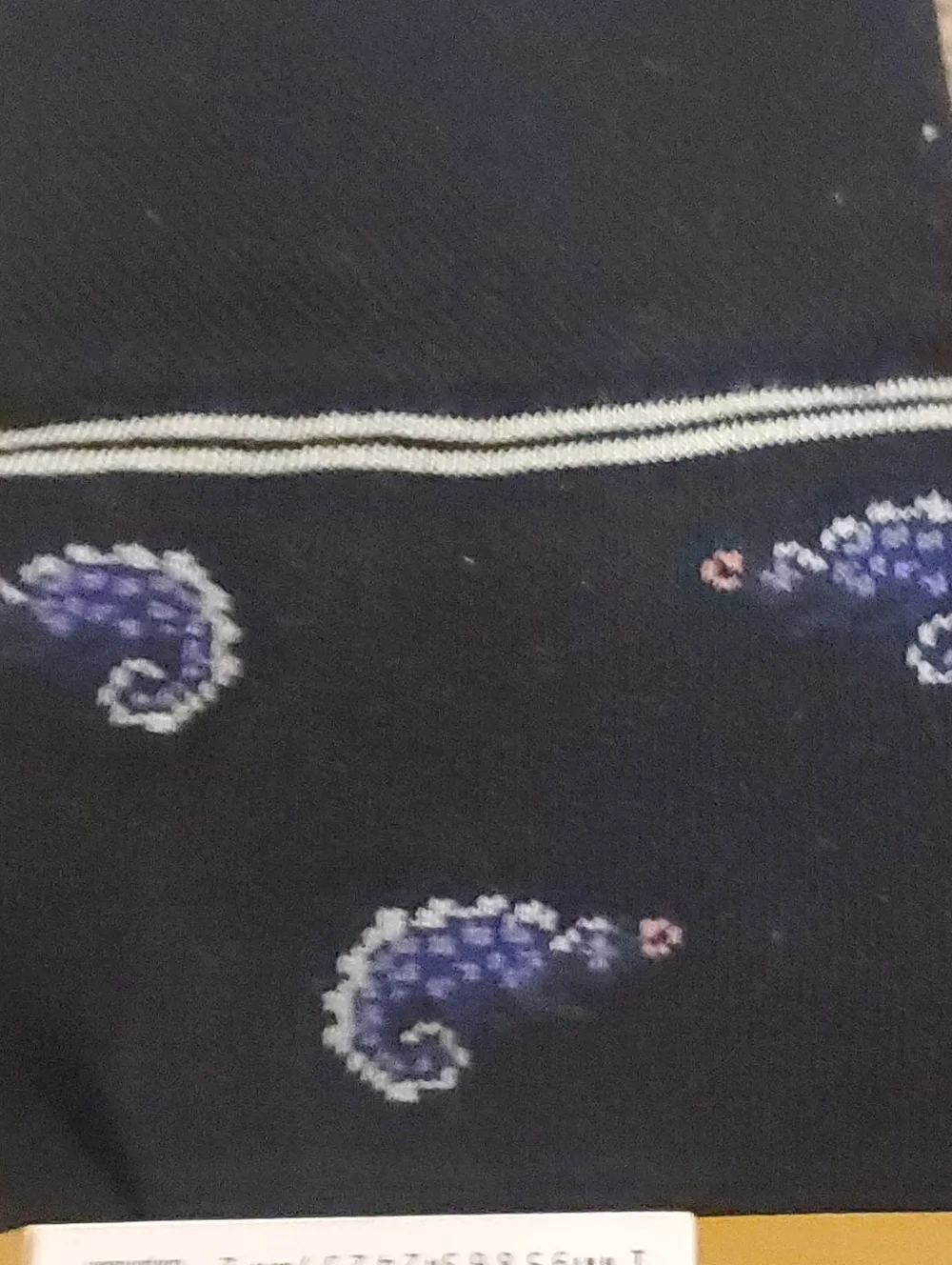 BOMBAS NWT MENS LARGE LIGHTWEIGHT DRESS CALF SOCKS. PAISLEY PRINT Black